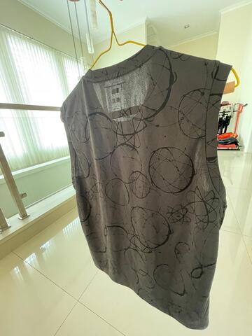 Singlet gym pria Uniqlo - FBT 100% new original