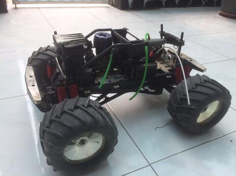 KYOSHO Giga Crusher Nitro RC jarang ada istimewa