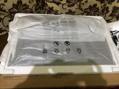 led monitor ips 22 inch merk hp N220 kondisi mulus like new fullset dus