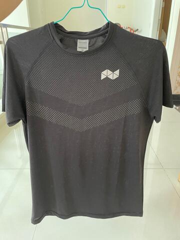 Tshirt dryfit gym pria Neveres 100% ori new