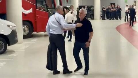 diperlakukan-tidak-adil-mourinho-dan-romanisti-ngamuk-harusnya-seperti-dortmund