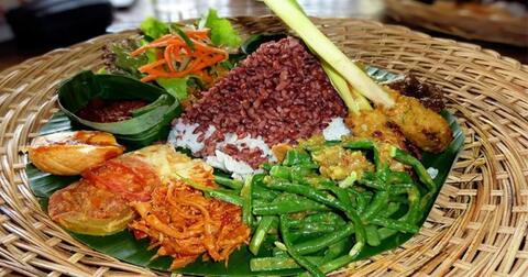menu-menu-khas-nusantara-ini-pas-banget-kamu-santap-saat-berbuka