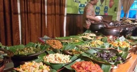 berbuka-puasa-dengan-makanan-ala-masakan-simbah-yang-maknyus