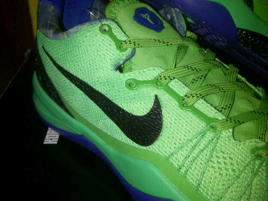READY STOCK,,KOBE 8 ELITE ,KOBE 8 GRADIENT PURPLE (Replica)