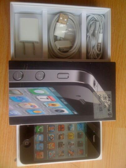 jual iphone 4g 32gb black fullset bonus iphone 3g 16gb