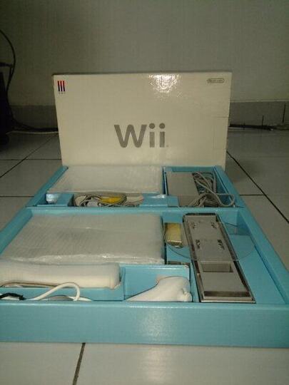 Jual nintendo Wii Very Mint Condition