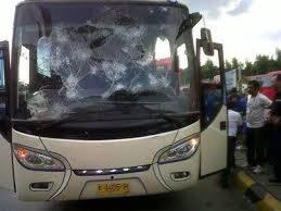 Jokowi Sesalkan Insiden Pelemparan Bus Persib oleh Suporter