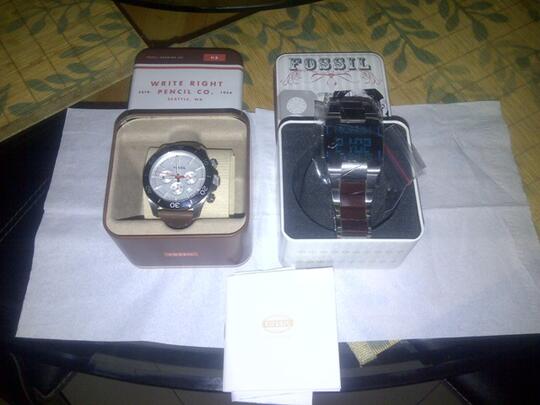 Terjual FOR SELL FOSSIL WATCH 2PCS 