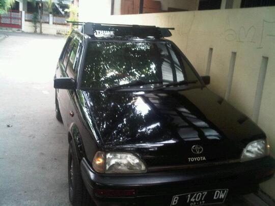 (BU) Starlet Kotak Th.1990, 1000cc, Power Stering (body kaleng) Siap mudik.