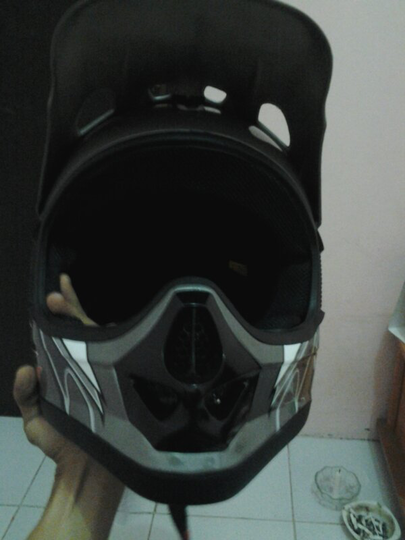 helm kawasaki dtracker