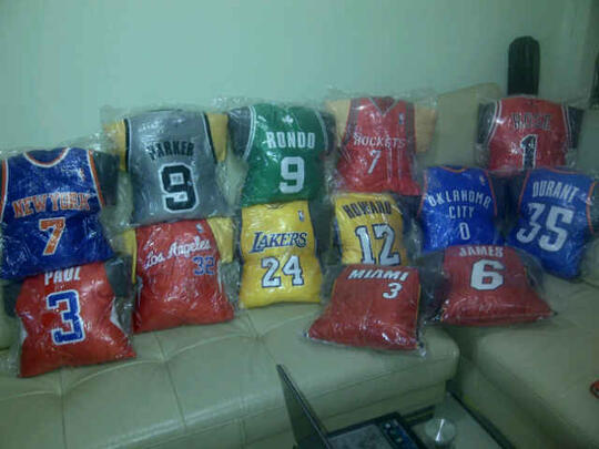 Labong Bball Corner >Jual Jersey NBA,Sweater NBA,Gelang NBA,Sleeve NBA,etc.(SUPPLIER)