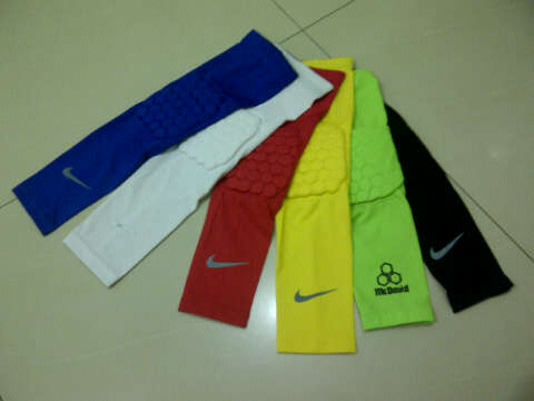 Labong Bball Corner >Jual Jersey NBA,Sweater NBA,Gelang NBA,Sleeve NBA,etc.(SUPPLIER)