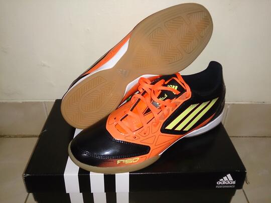 Sepatu Bola dan Futsal Nike Mercurial,T90,CTR,Vapor,Laser | Adidas F10 IN | ORIGINAL