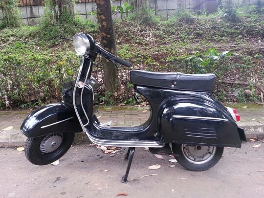 Terjual vespa sprint 175cc | KASKUS