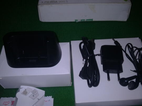 DIJUAL SONY XPERIA ACRO S