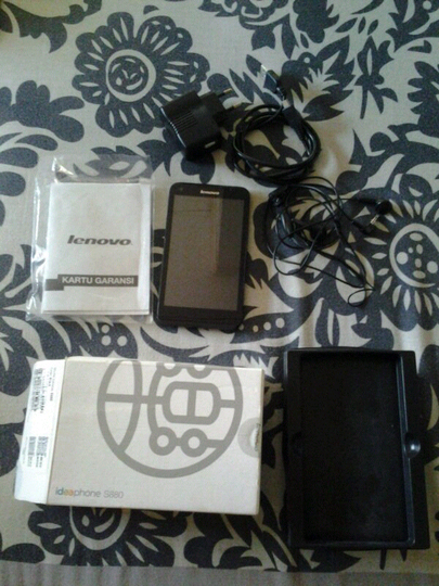 Lenovo S880 black kondisi 95%