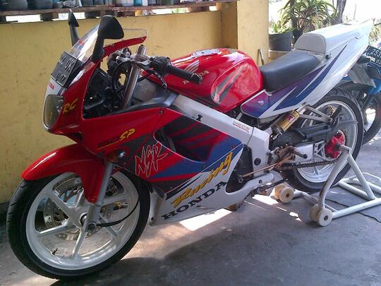 Terjual Nsr 150 Sp Hrc Edition Merah Putih Striping Biru Motif Hrc Tahun 00 Kaskus