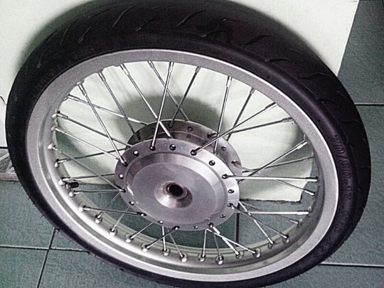 Terjual Velg  TK Japan Silver  ring 17 buat honda vario 