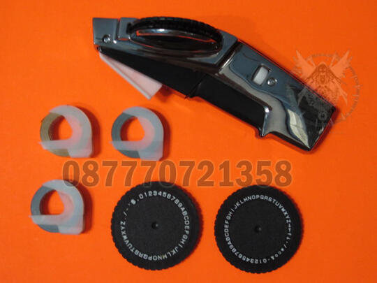Terjual Dymo 1570 Embossing Tape Label Maker Alat Cetak