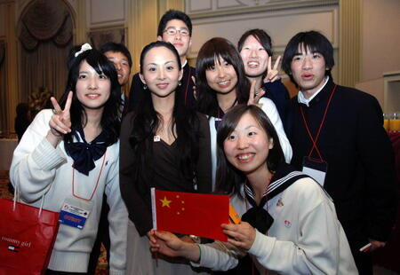 F E N O M E N A Kaum Remaja Jepang Lebih Tertarik Dengan Politik Sayap Kiri Kaskus Pertanyaannya bukan mengapa orang membenci komunis, tapi apa yang bisa kita lakukan bersama utnuk membangun negeri. politik sayap kiri