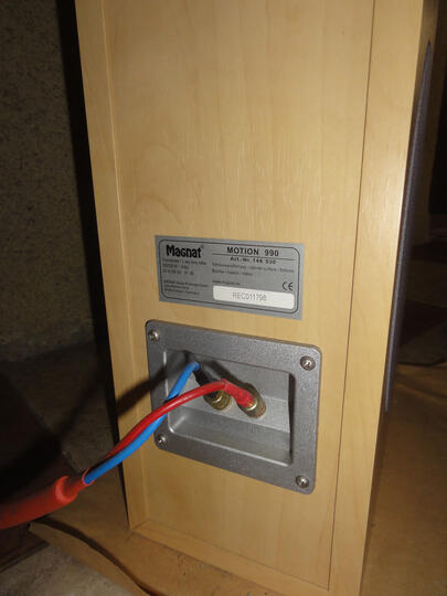 Floorstand Magnat Motion 990