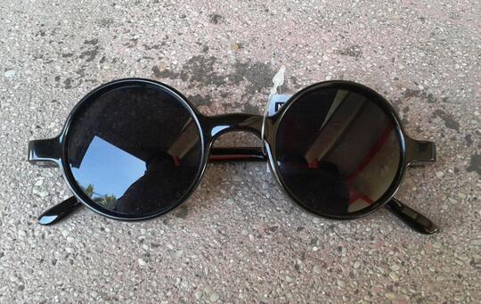 KACAMATA RAY BAN John Lennon Unik 