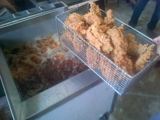 DEEP FRYER 6 L, DEEP FRYER GAS10 L, DEEP FRYER 17, DEEP FRYER 22 IRIT GAS BISA NEGO!!