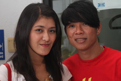 Ade Bunga Niari

