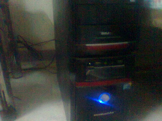 CPU Core2Duo + Monitor Super Duper Murah