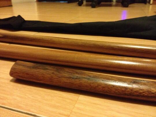 pedang kayu . pedang boken. bokken. tanto pedang kecil. tongkat Jo.. pedang latihan