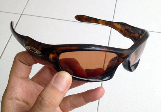 Terjual OAKLEY MONSTER DOG brown 
