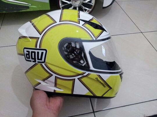 Terjual Agv K3 Gothic White | KASKUS
