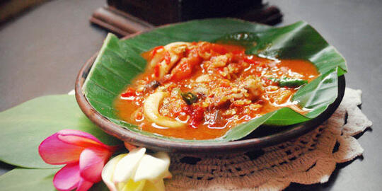 5 Kebiasaan Makan Orang Indonesia Yang Aneh