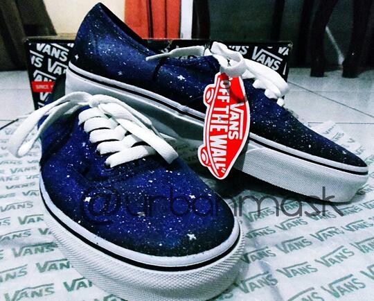 mens galaxy vans