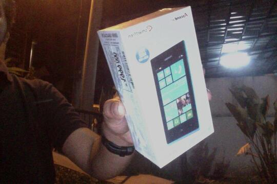 Jual 2 unit Smartfren acsend W1 , baru garansi masi segel 1,5jt net!