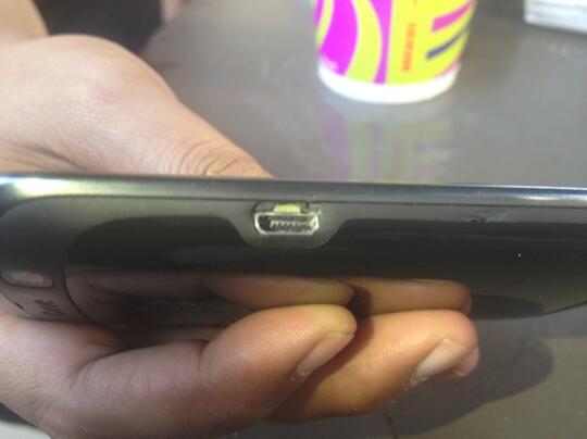 Blackberry appolo 9360 Hitam