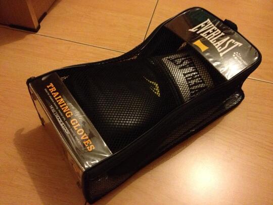 Sarung tinju Everlast ORiGINAL... Muaythai..boxing.. Glove Tinju...handwrap NEW!!