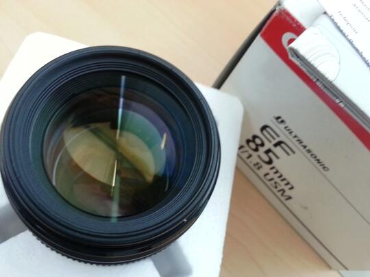 Lensa Canon 85 f1,8 USM Murah Meriah