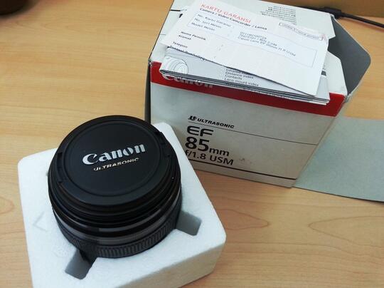 Lensa Canon 85 f1,8 USM Murah Meriah