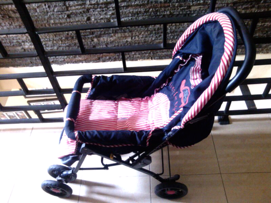 stroller priori