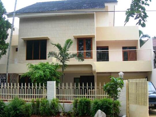 Disewakan Rumah Bagus Semifurnish Pondok Indah