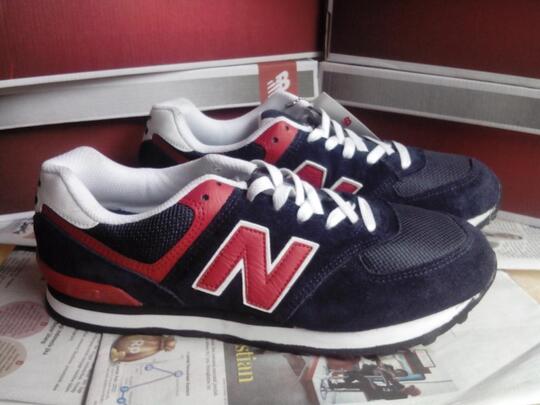 sepatu nb 574