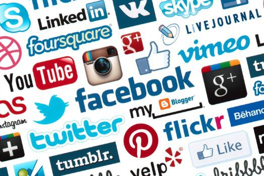 KUPAS TUNTAS SISI DARI SOCIAL NETWORK ADDICT ! (Yang suka update status) MASUK LO !