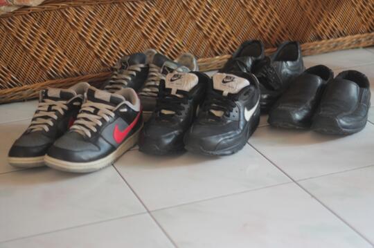 Terjual NIKE AIR MAX, NIKE SB DUNK LOW, PUMA SUEDE, AMBRE, HUSH PUPPIES 45- 46 | KASKUS