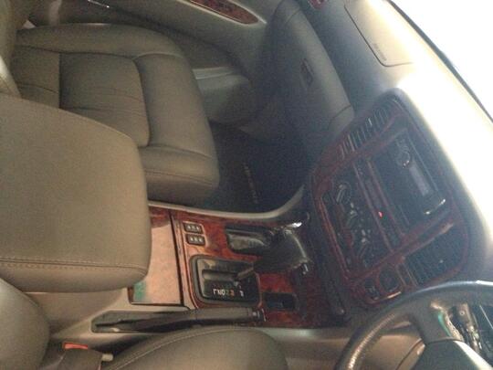 Jual Landcruiser VX 2002... HITAM Metalik...AT Diesel.MOBIL ANTIK... SIAP PAKAI... :)