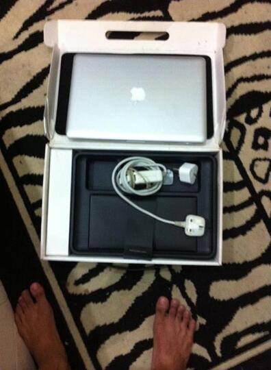 WTS Macbook pro 13.3 inch core 2 duo
