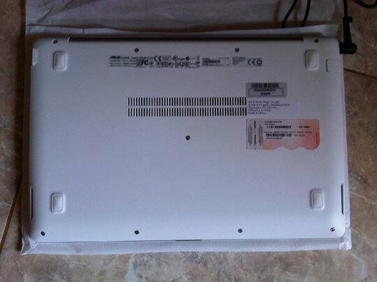 ASUS X2001E Barang Ajib Banget Gan