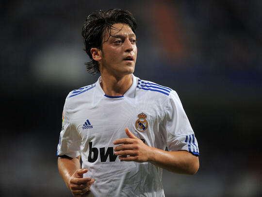Mirip Kagak Gan Mesut Ozil Arin Ilejay Enzo Ferrari Kaskus