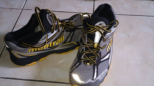 sepatu montrail