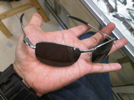 Terjual Jual kacamata Oakley C wire dan 